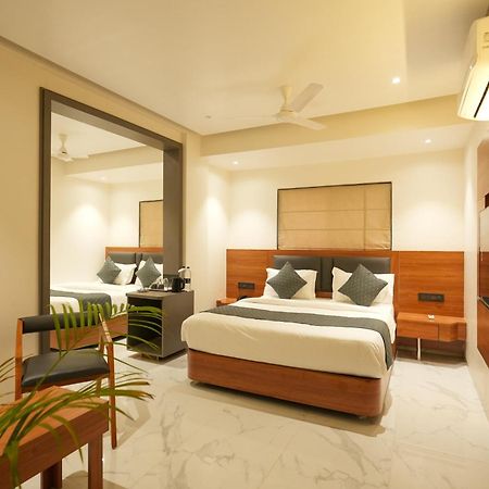 Hotel Sai Kamal Shirdi Ngoại thất bức ảnh