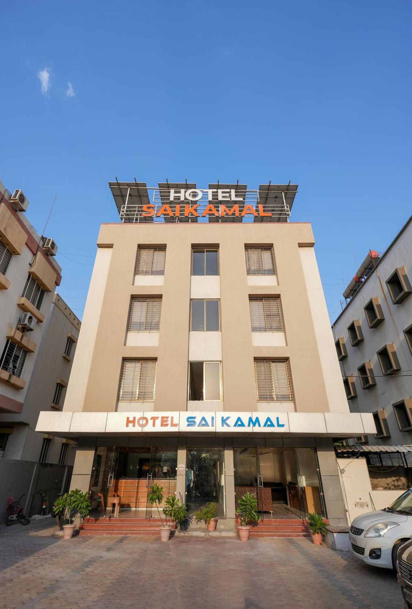 Hotel Sai Kamal Shirdi Ngoại thất bức ảnh